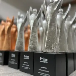 Awards - Three color figures