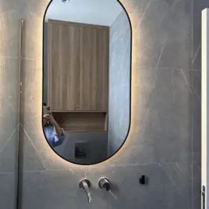 Oval alluminium mirror
