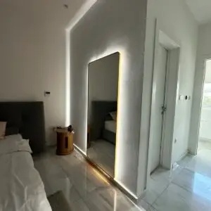 Rounded Square Mirror with LED
