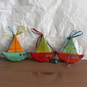 Boat charm in three colors