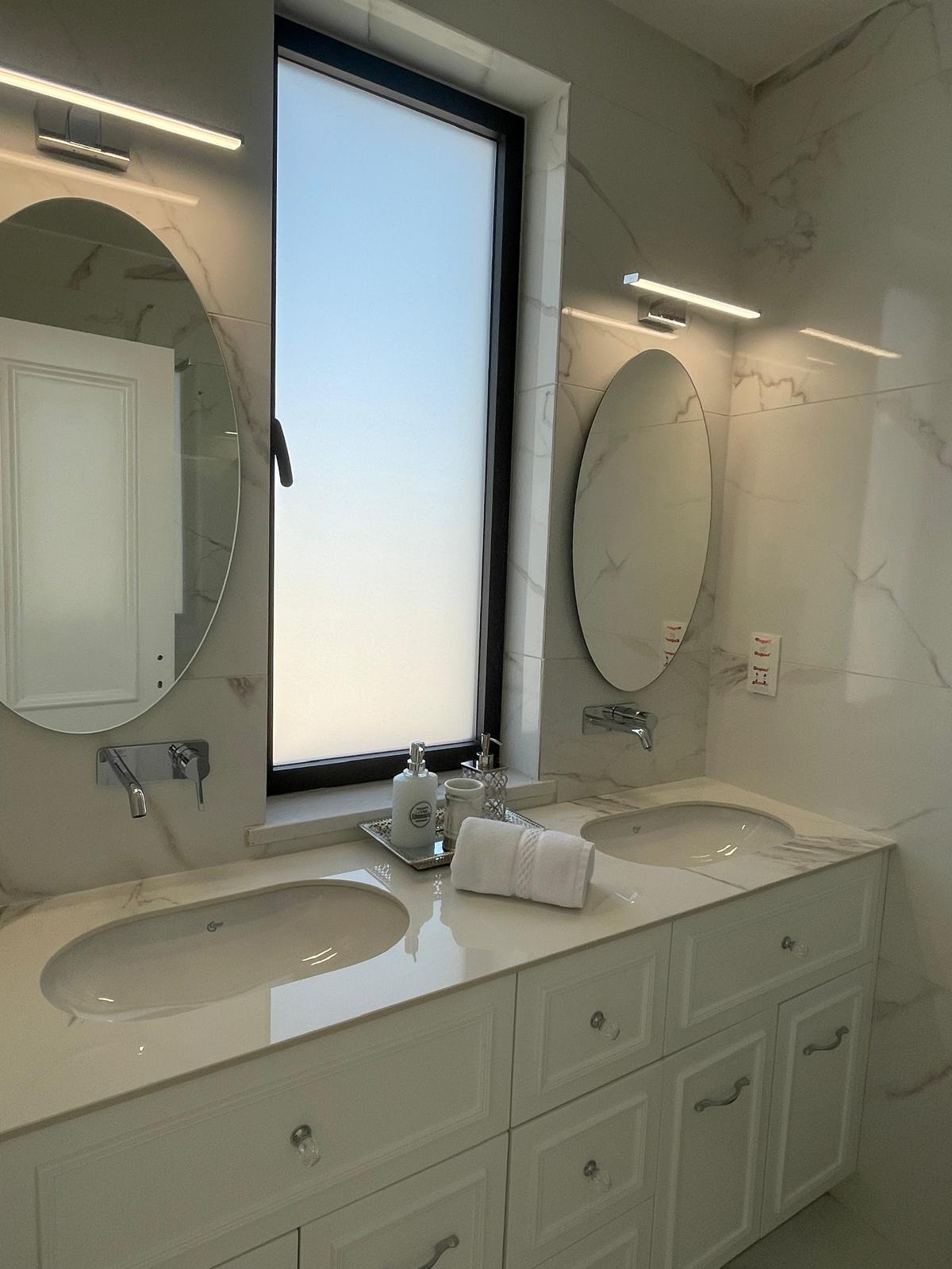 Oval Frameless - Image 2